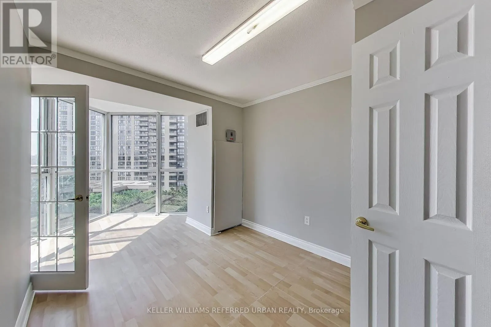 502 - 5 CONCORDE PLACE