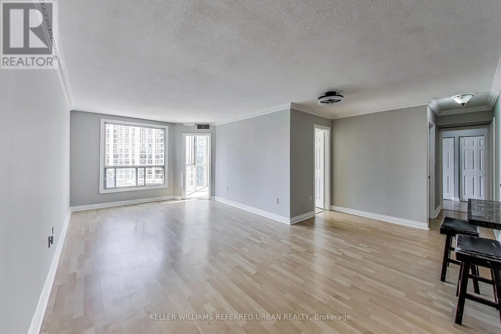 502 - 5 CONCORDE PLACE