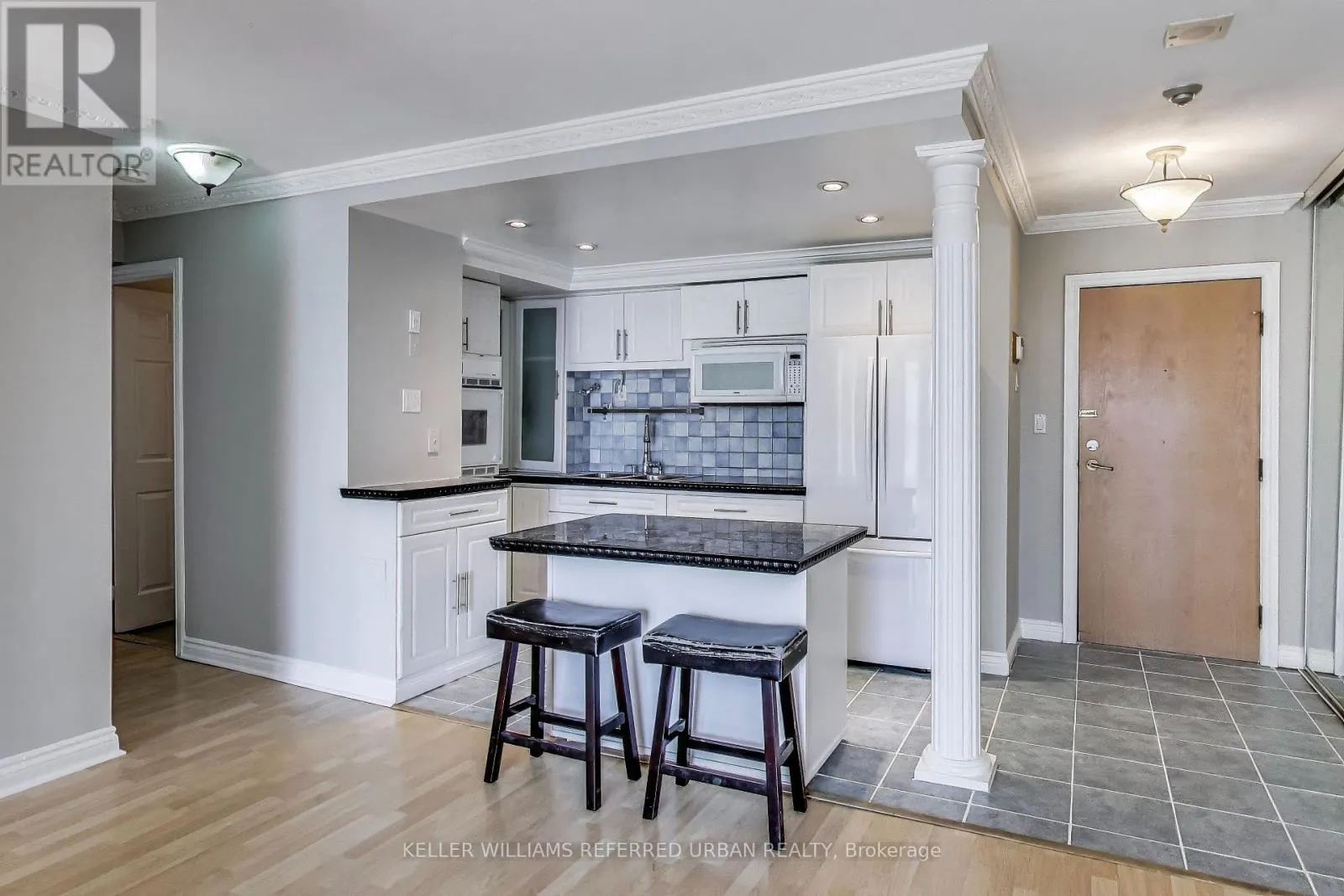502 - 5 CONCORDE PLACE