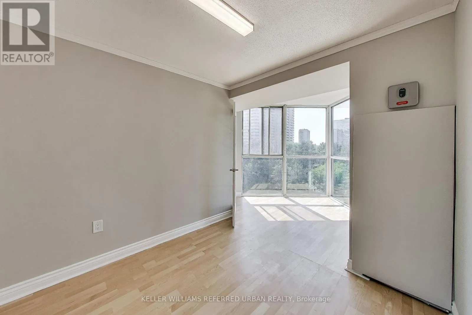 502 - 5 CONCORDE PLACE