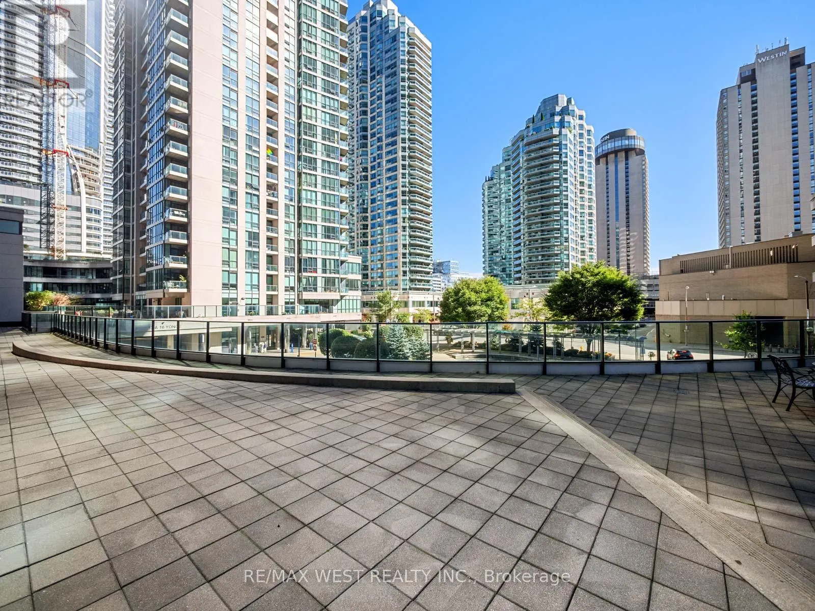 3104 - 33 BAY STREET