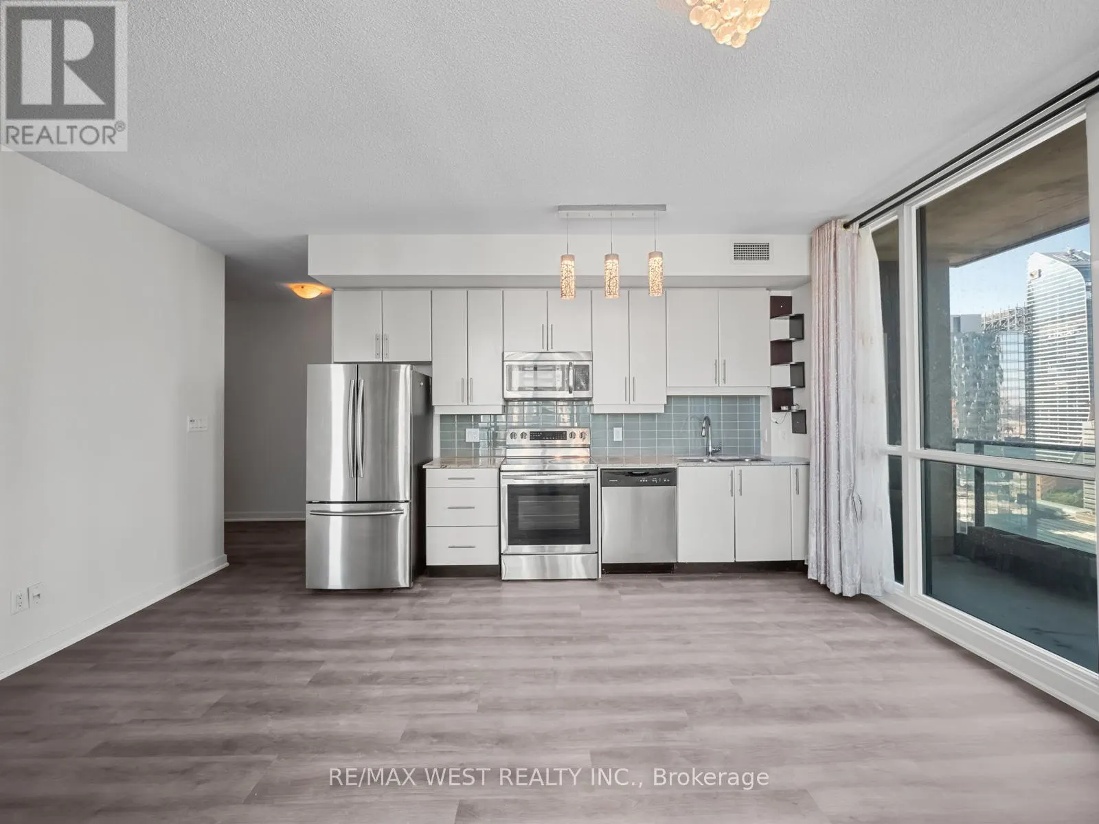 3104 - 33 BAY STREET
