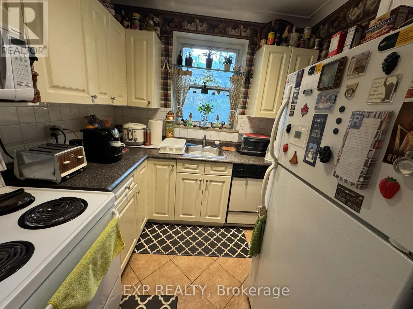 104 - 30 ELM AVENUE, #104