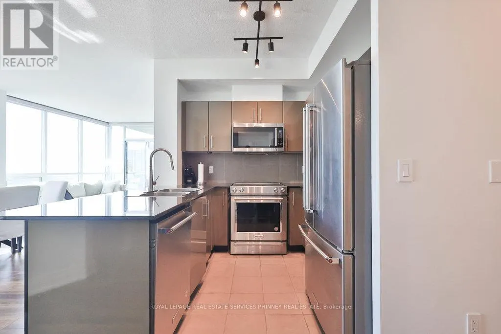 3109 - 16 YONGE STREET