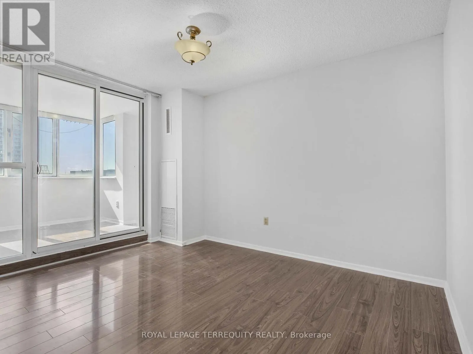 1209 - 5 OLD SHEPPARD AVENUE