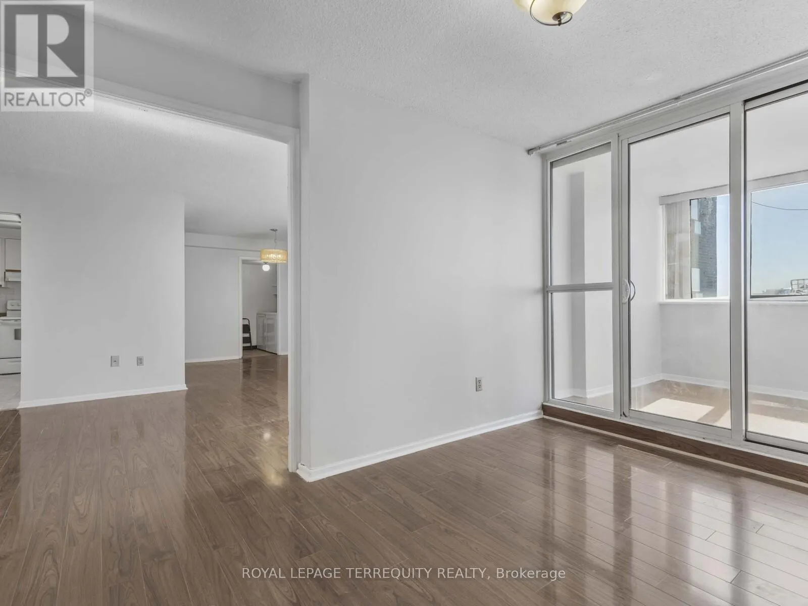 1209 - 5 OLD SHEPPARD AVENUE