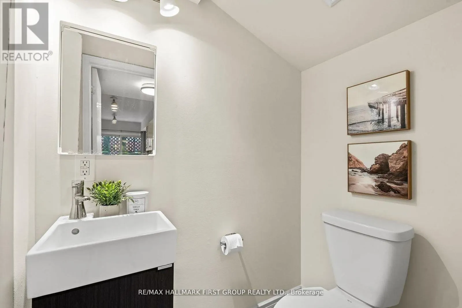 102 - 262 ST. HELENS AVENUE