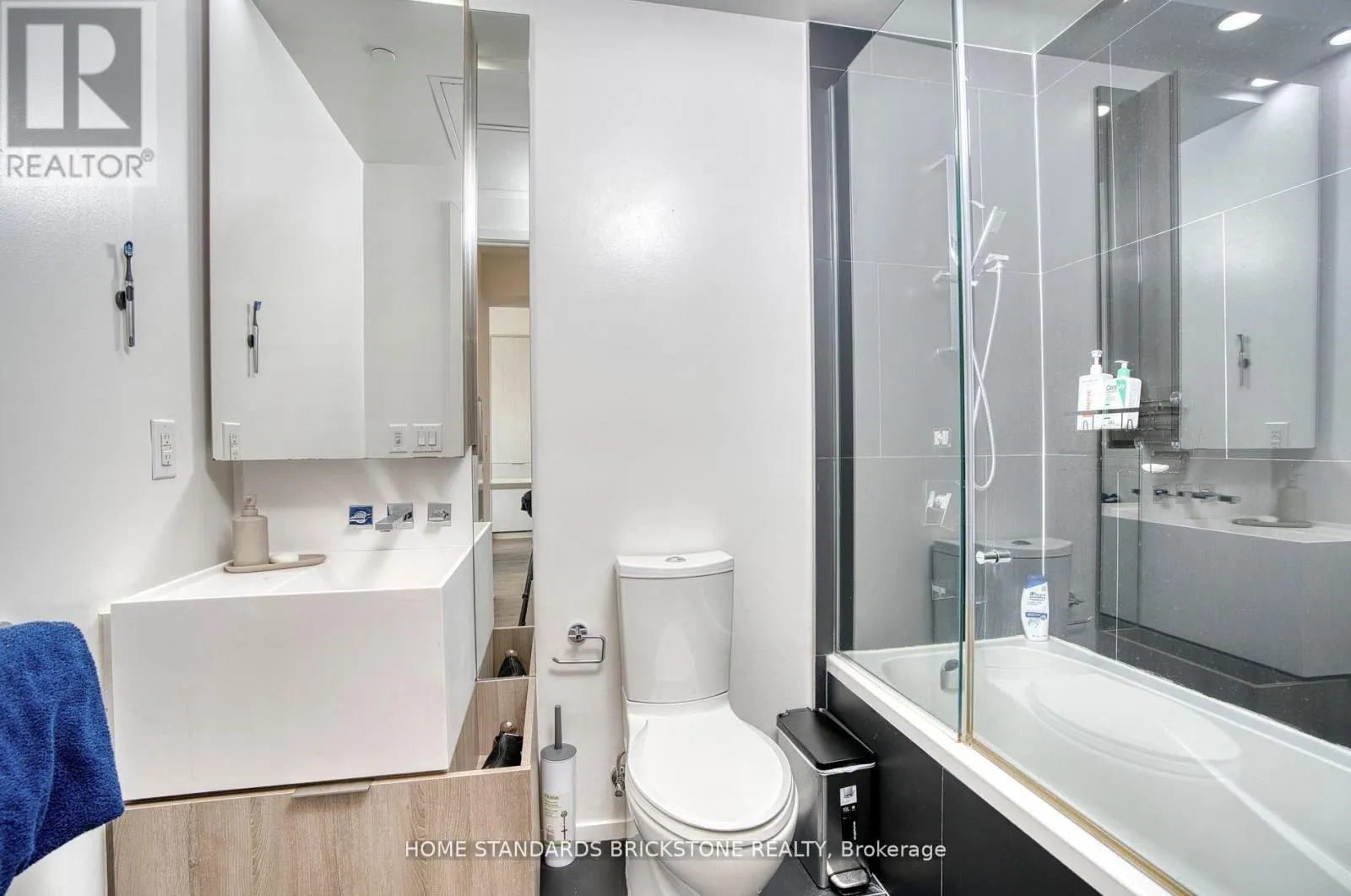 1306 - 1 BLOOR STREET E