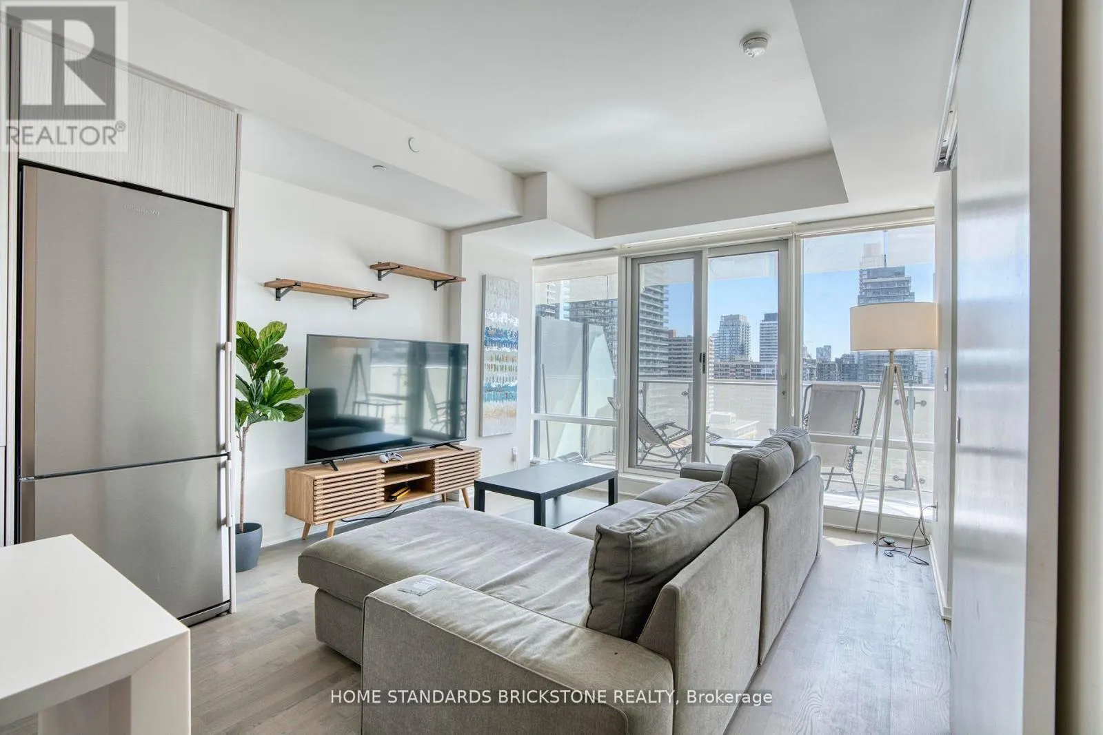 1306 - 1 BLOOR STREET E