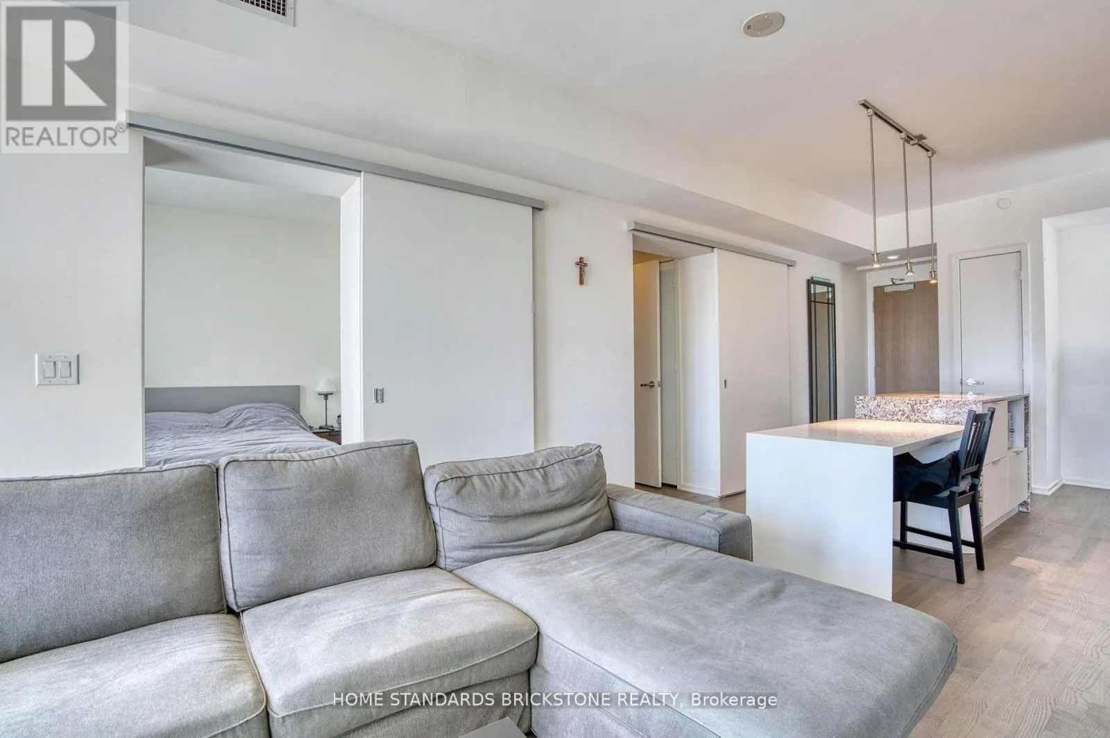 1306 - 1 BLOOR STREET E