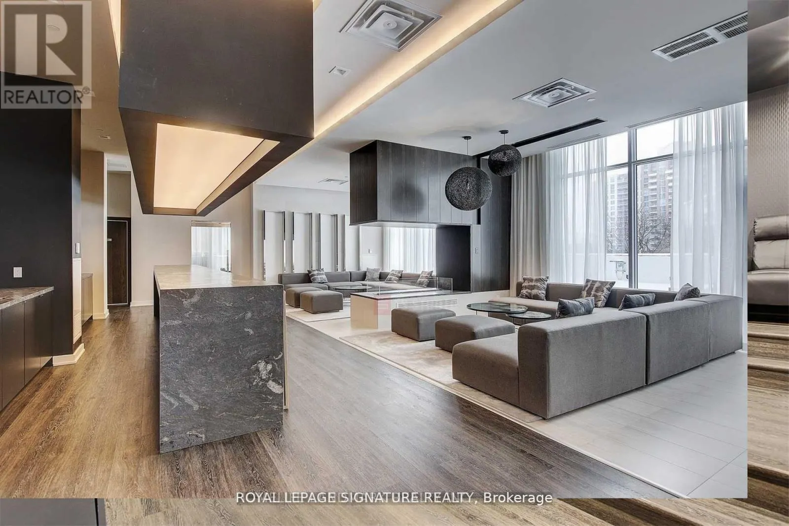 UPH03 - 5180 YONGE STREET