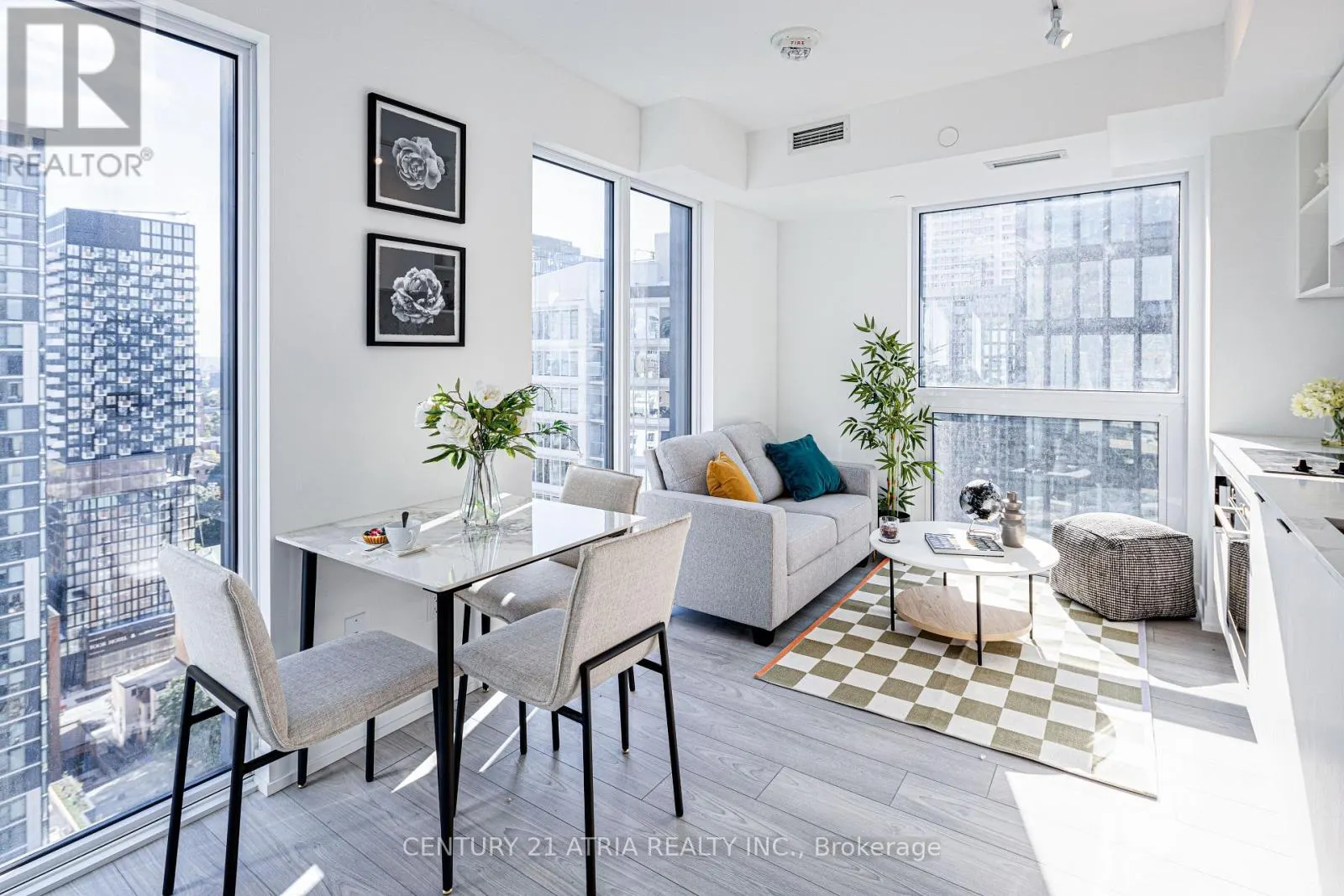 2803 - 82 DALHOUSIE STREET