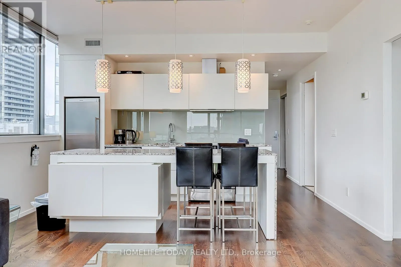1502 - 8 CHARLOTTE STREET