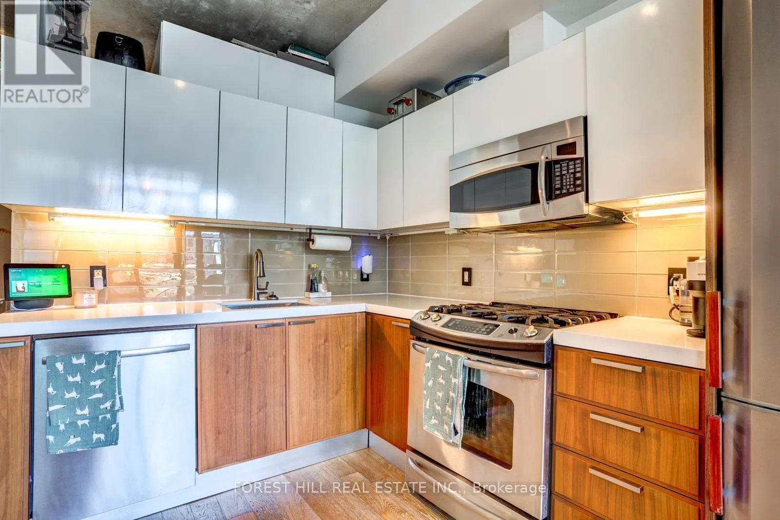 608 - 25 STAFFORD STREET