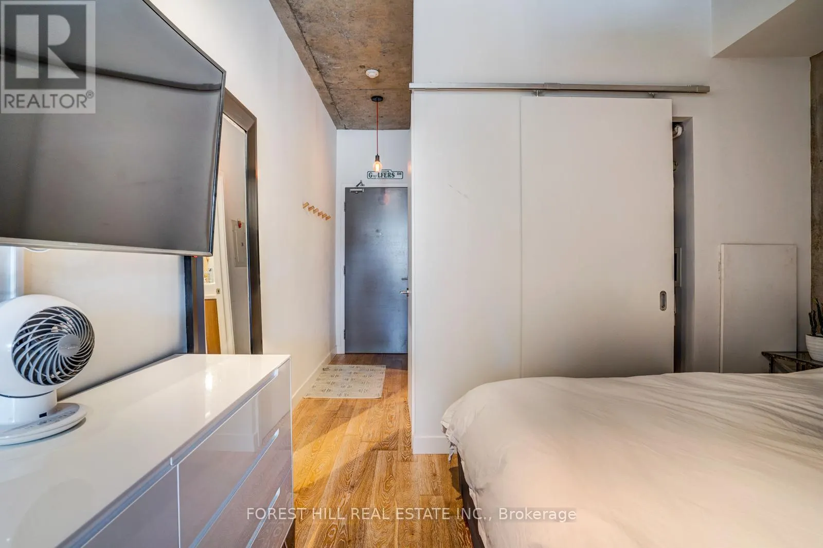 608 - 25 STAFFORD STREET