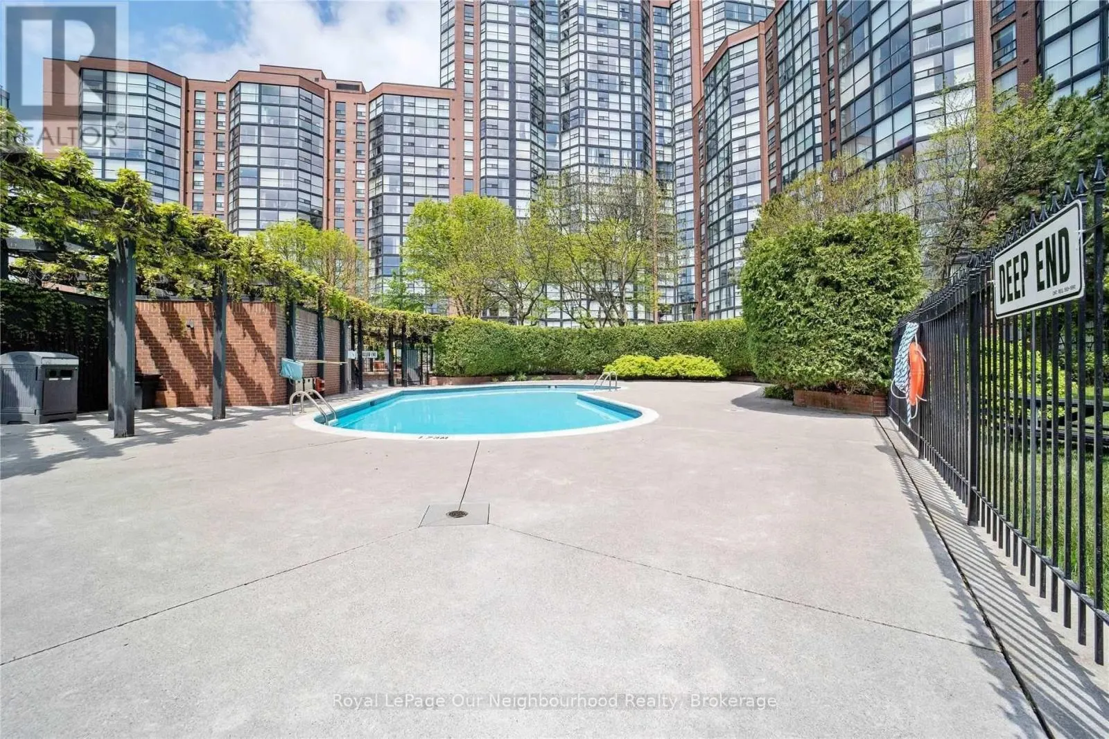 809 - 701 KING STREET W, #809