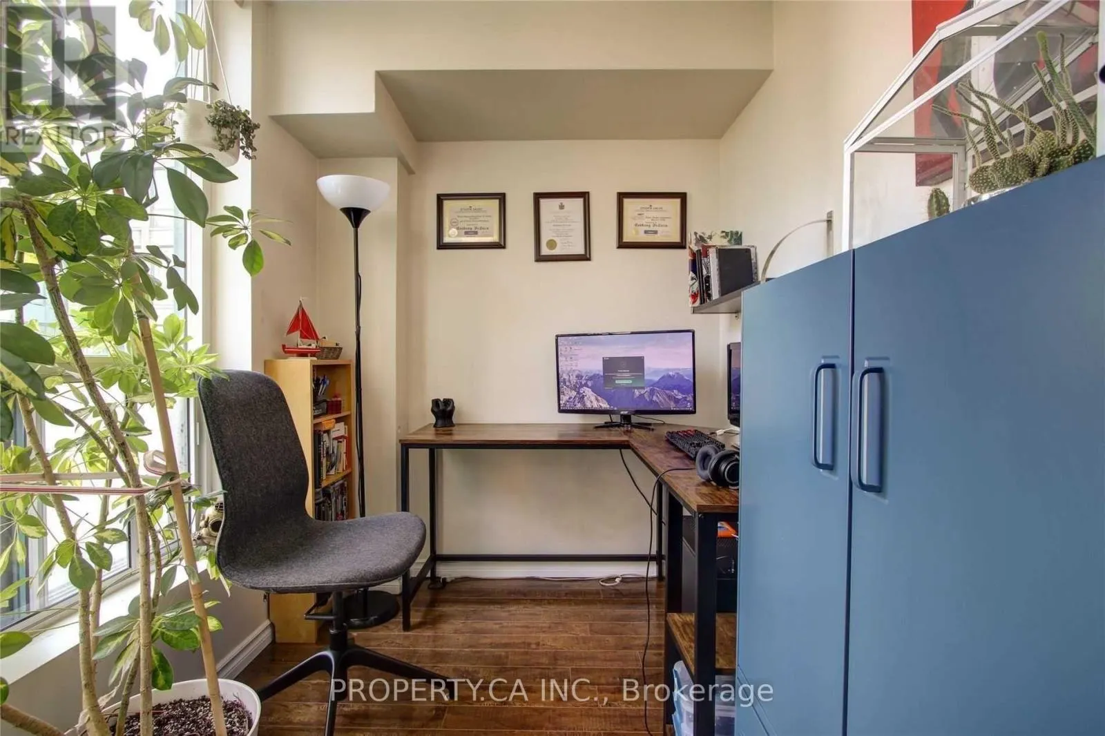 606 - 92 KING STREET E