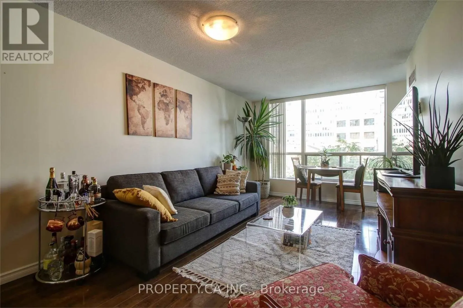 606 - 92 KING STREET E
