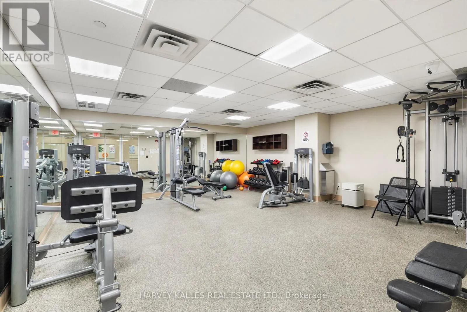 UPH4 - 662 SHEPPARD AVENUE E