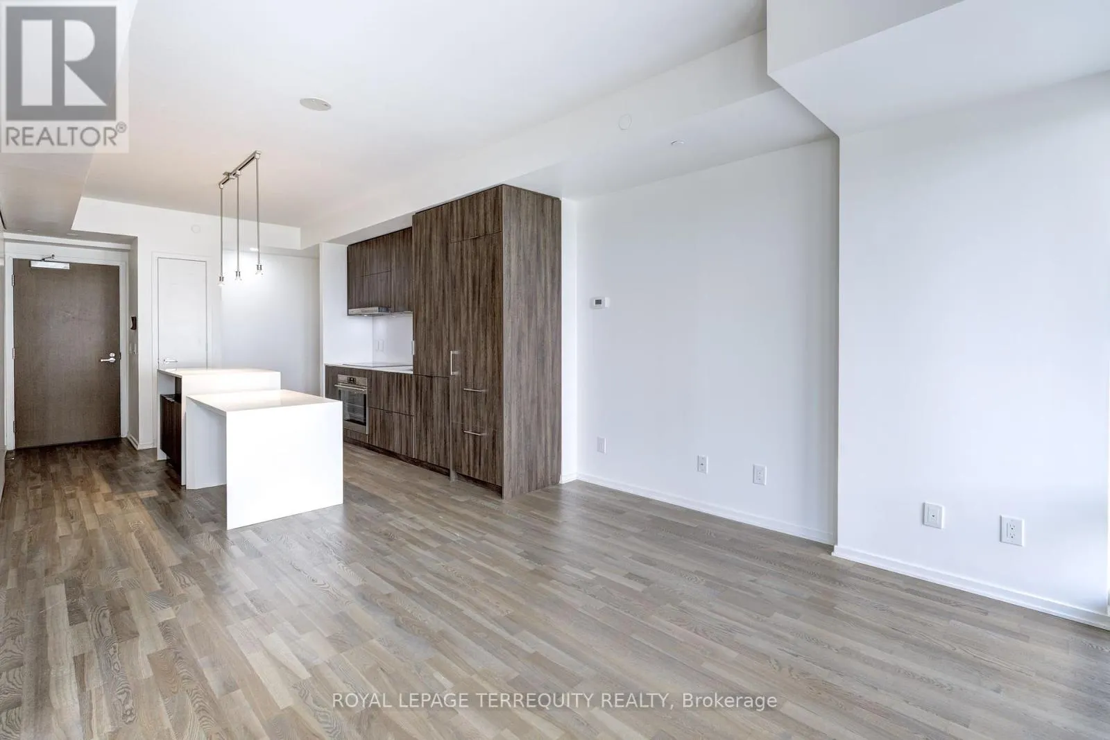 2712 - 1 BLOOR STREET E