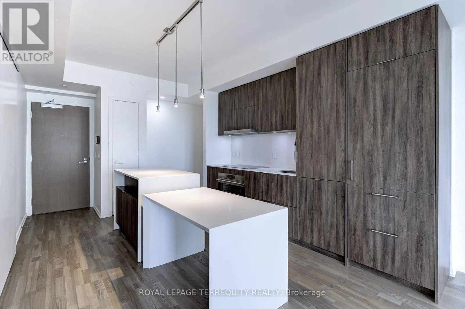 2712 - 1 BLOOR STREET E