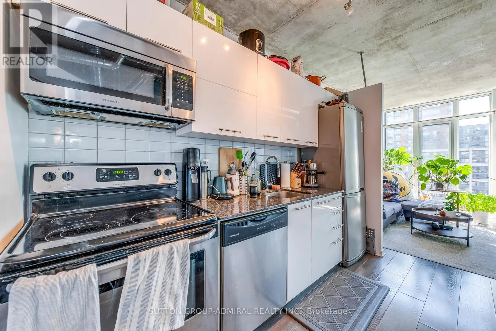 1216 - 150 SUDBURY STREET