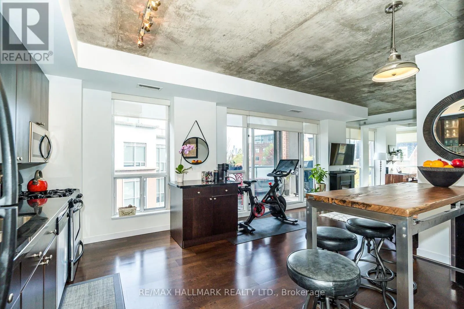 308 - 1 SHAW STREET