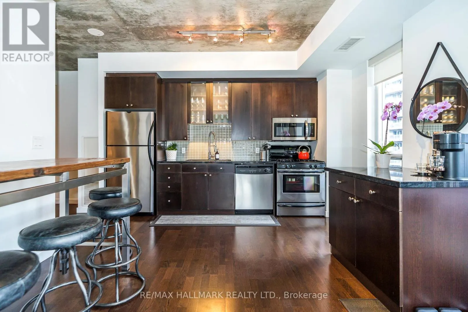 308 - 1 SHAW STREET