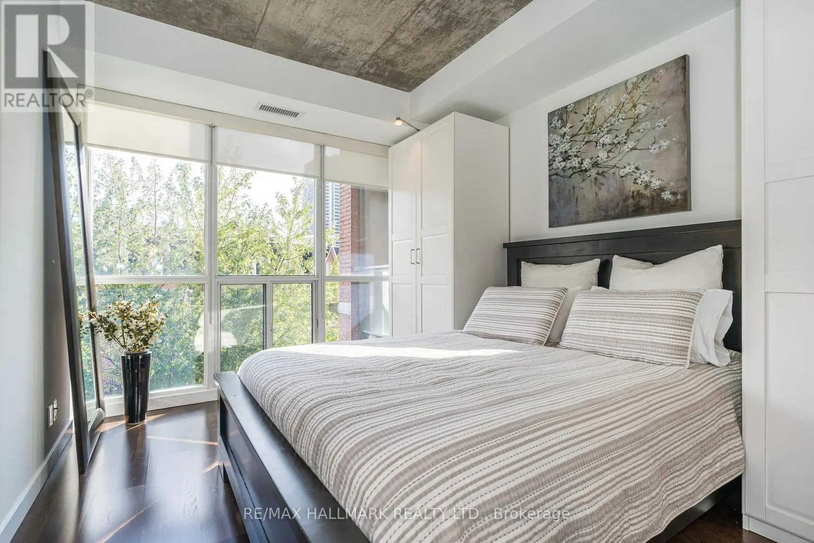 308 - 1 SHAW STREET