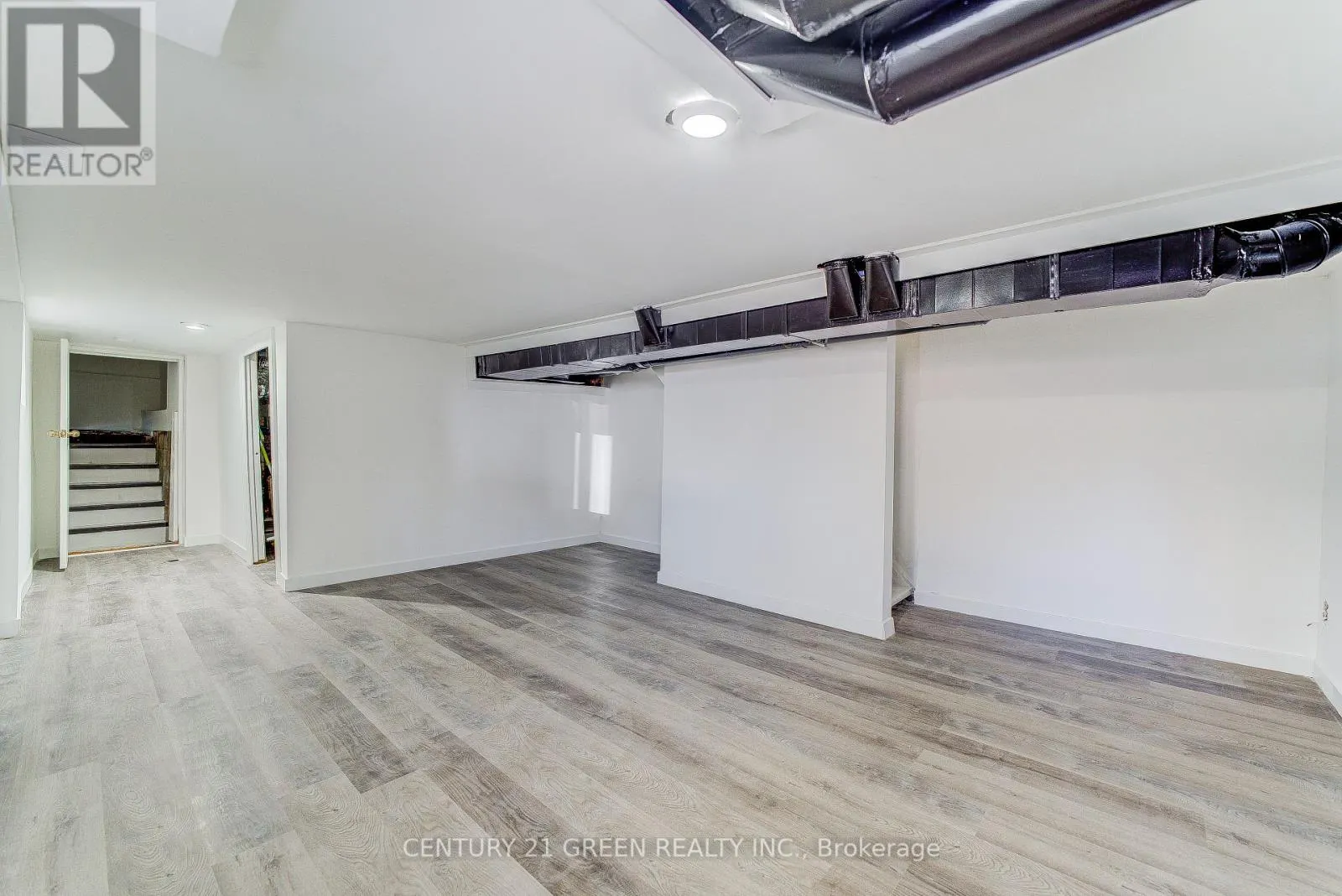 259 ROBINA AVENUE