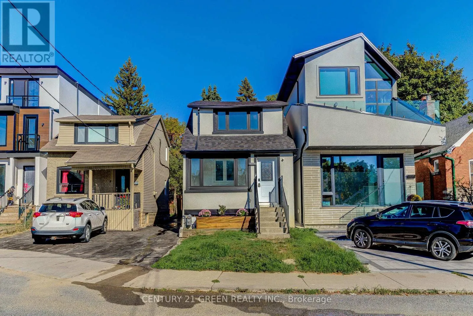 259 ROBINA AVENUE