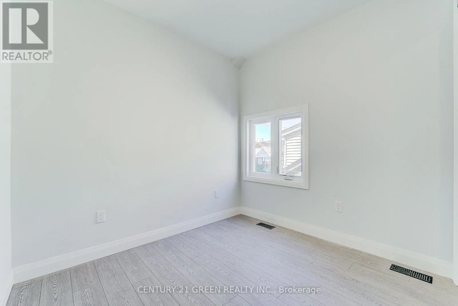 259 ROBINA AVENUE