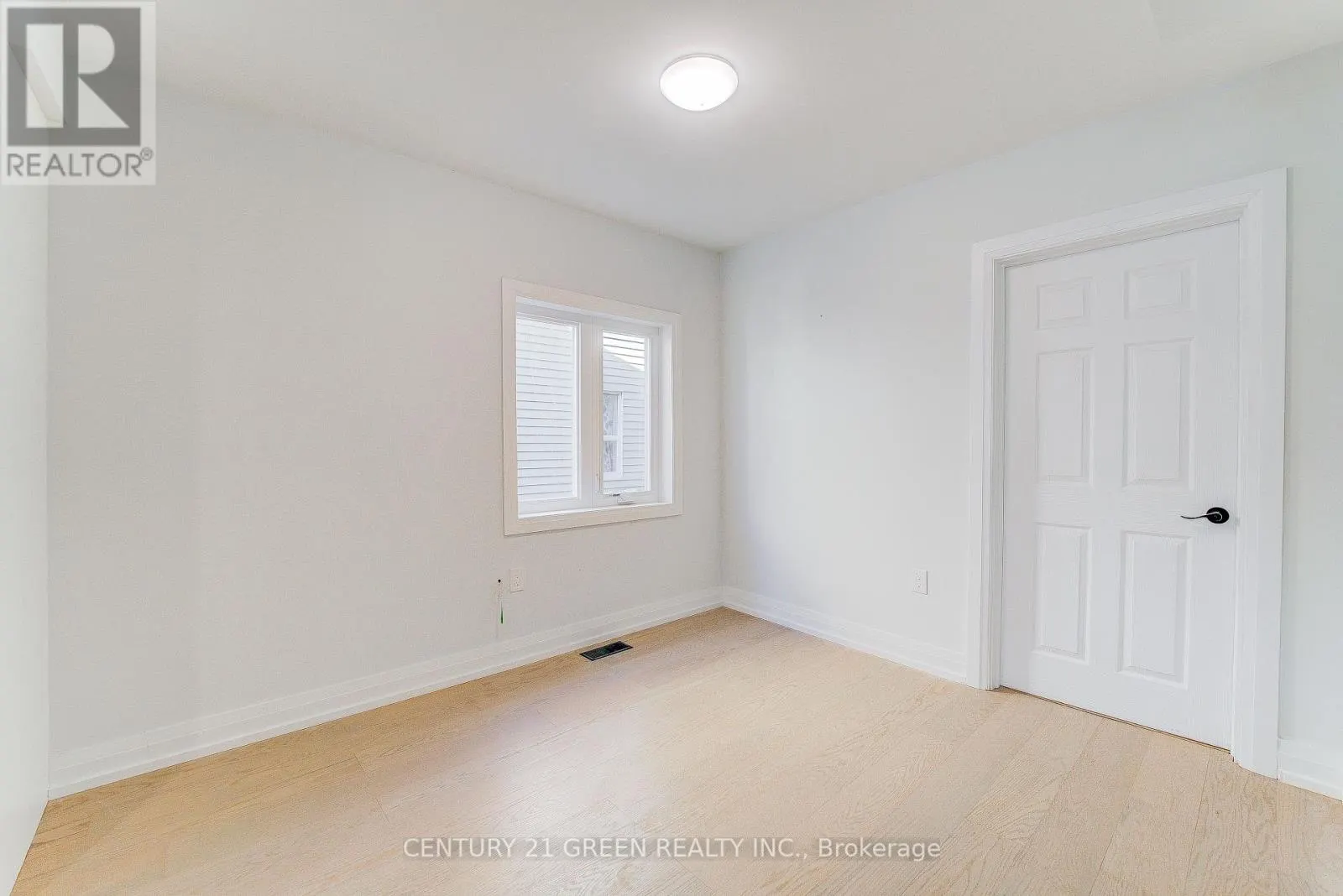 259 ROBINA AVENUE