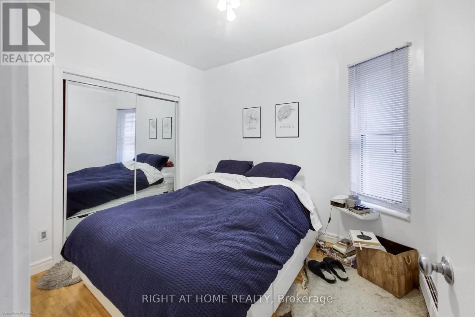 942 QUEEN STREET W