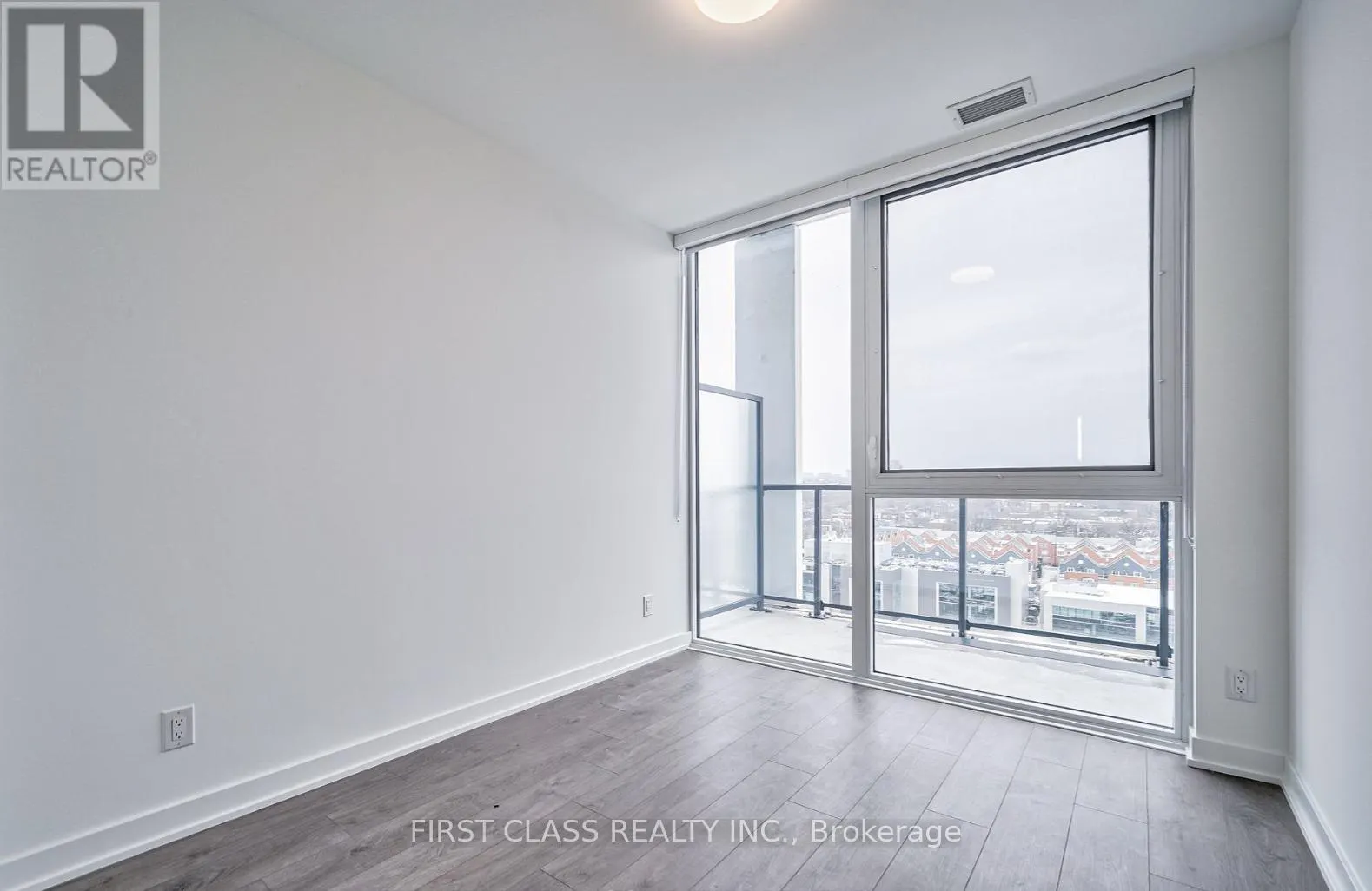 1005 - 5 DEFRIES STREET
