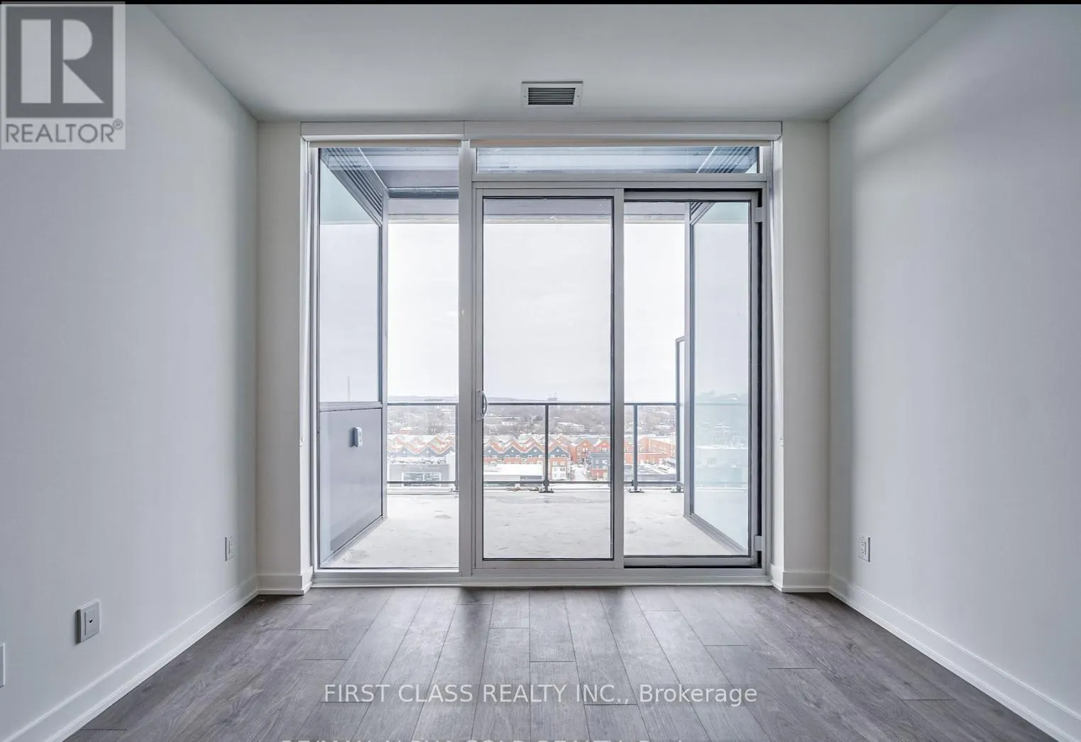 1005 - 5 DEFRIES STREET