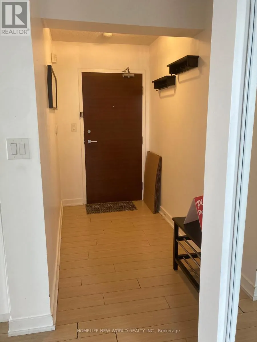 1612 - 15 ICEBOAT TERRACE