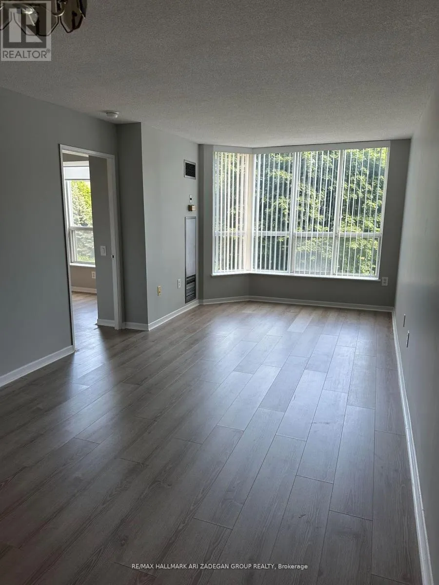 312 - 21 OVERLEA BOULEVARD