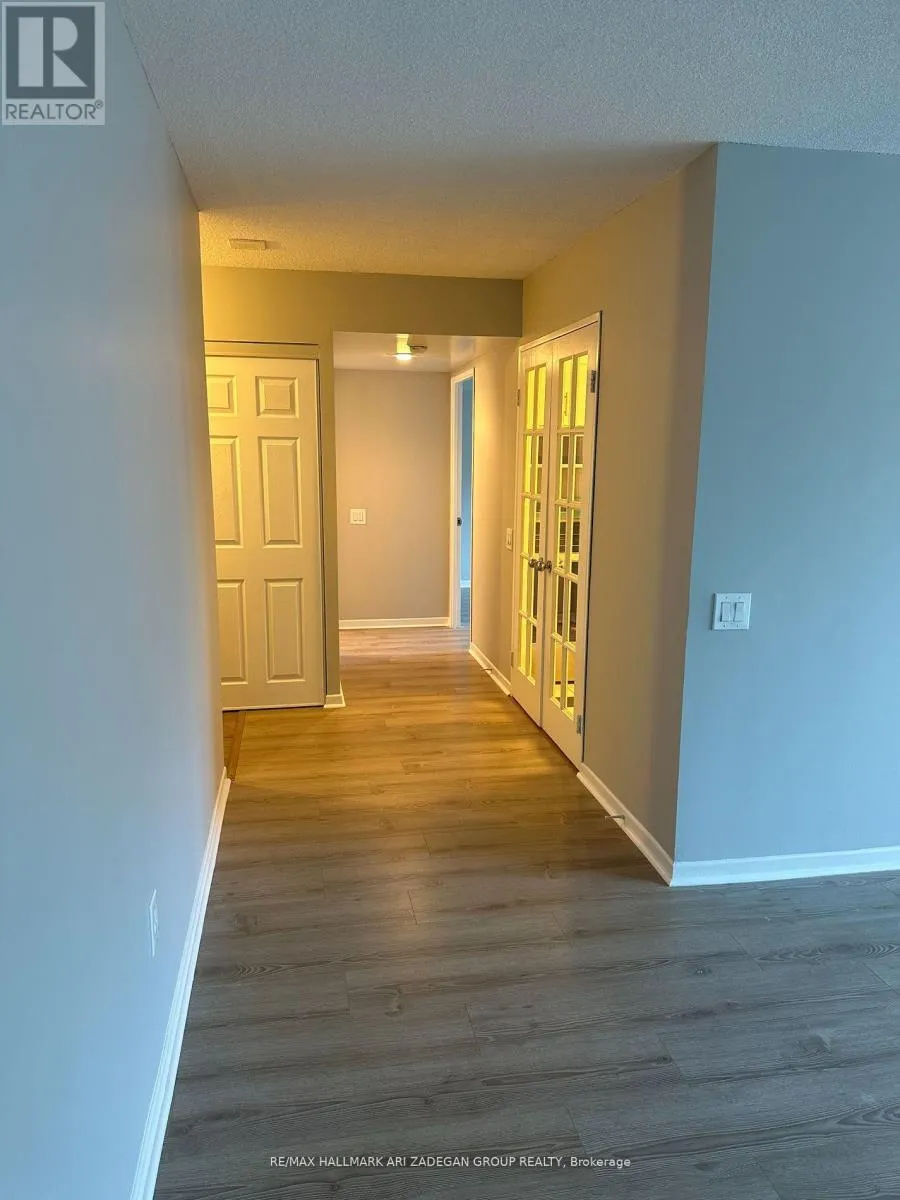 312 - 21 OVERLEA BOULEVARD