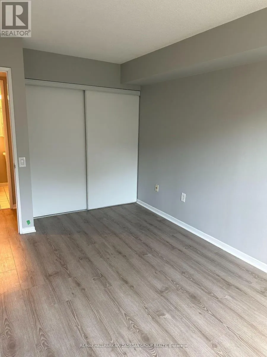 312 - 21 OVERLEA BOULEVARD
