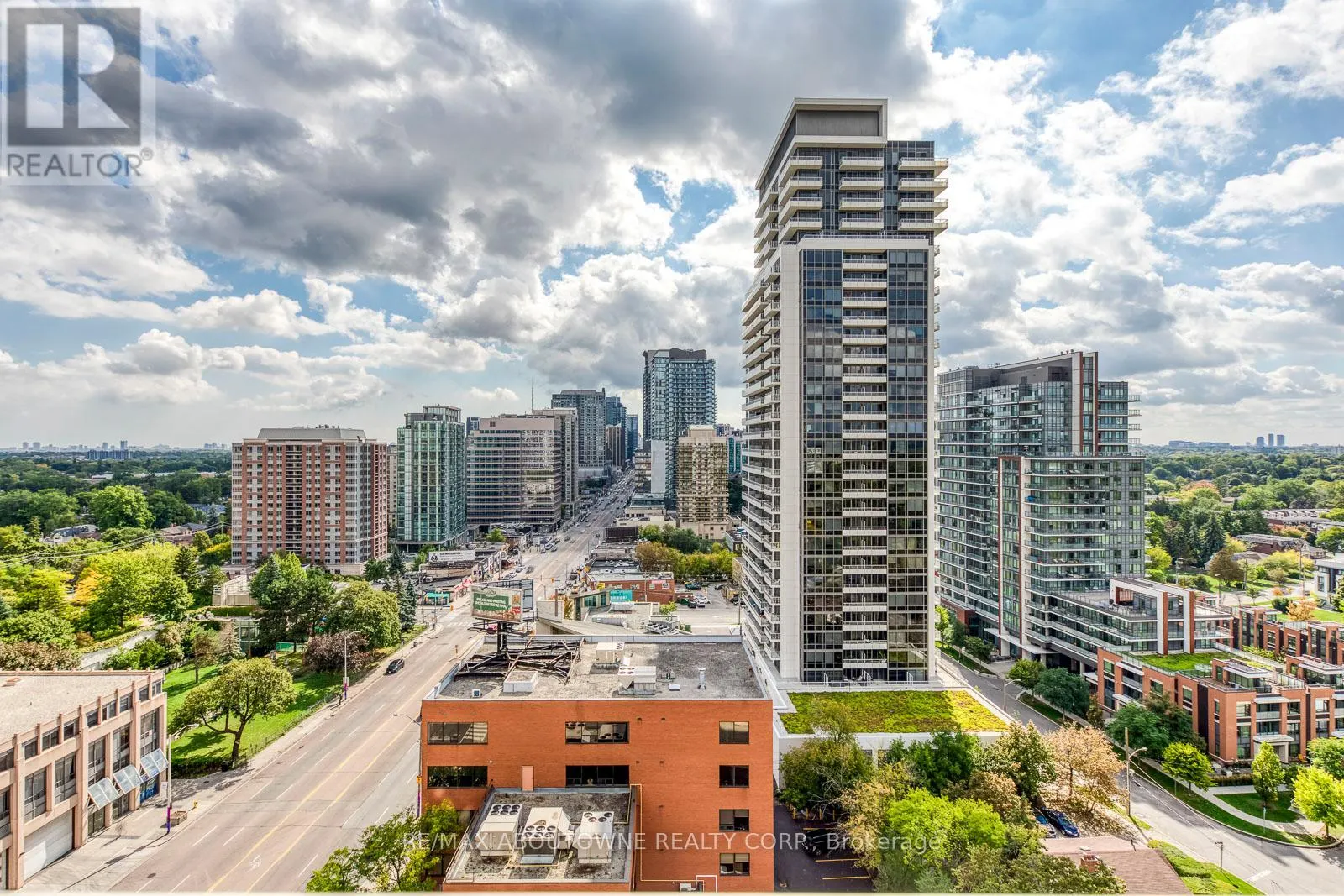 1805 - 5418 YONGE STREET