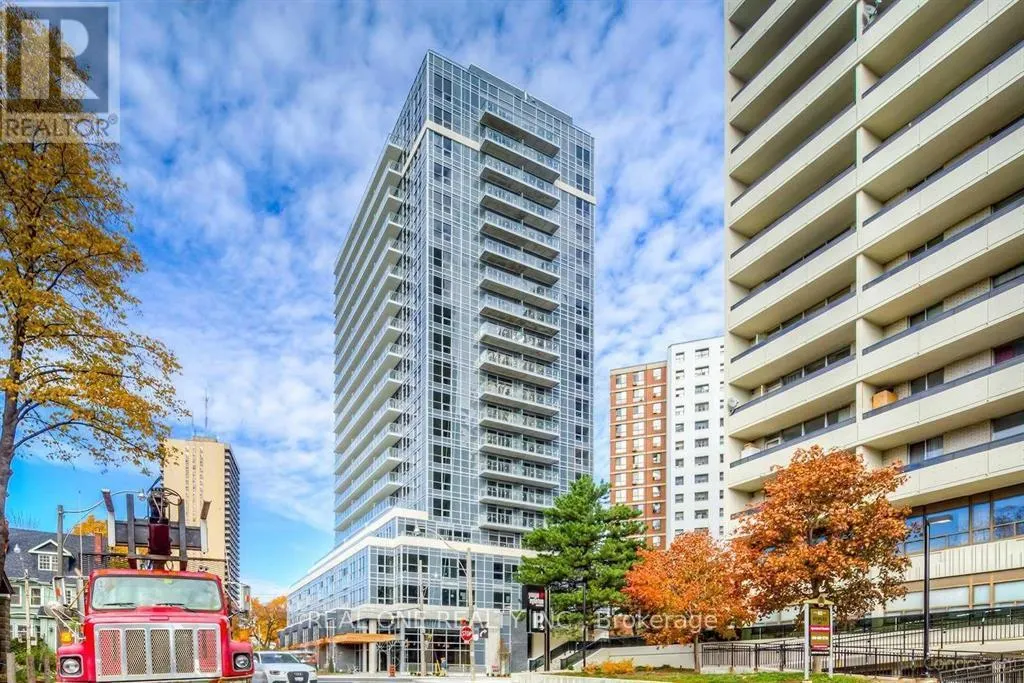 1004 - 58 ORCHARD VIEW BOULEVARD