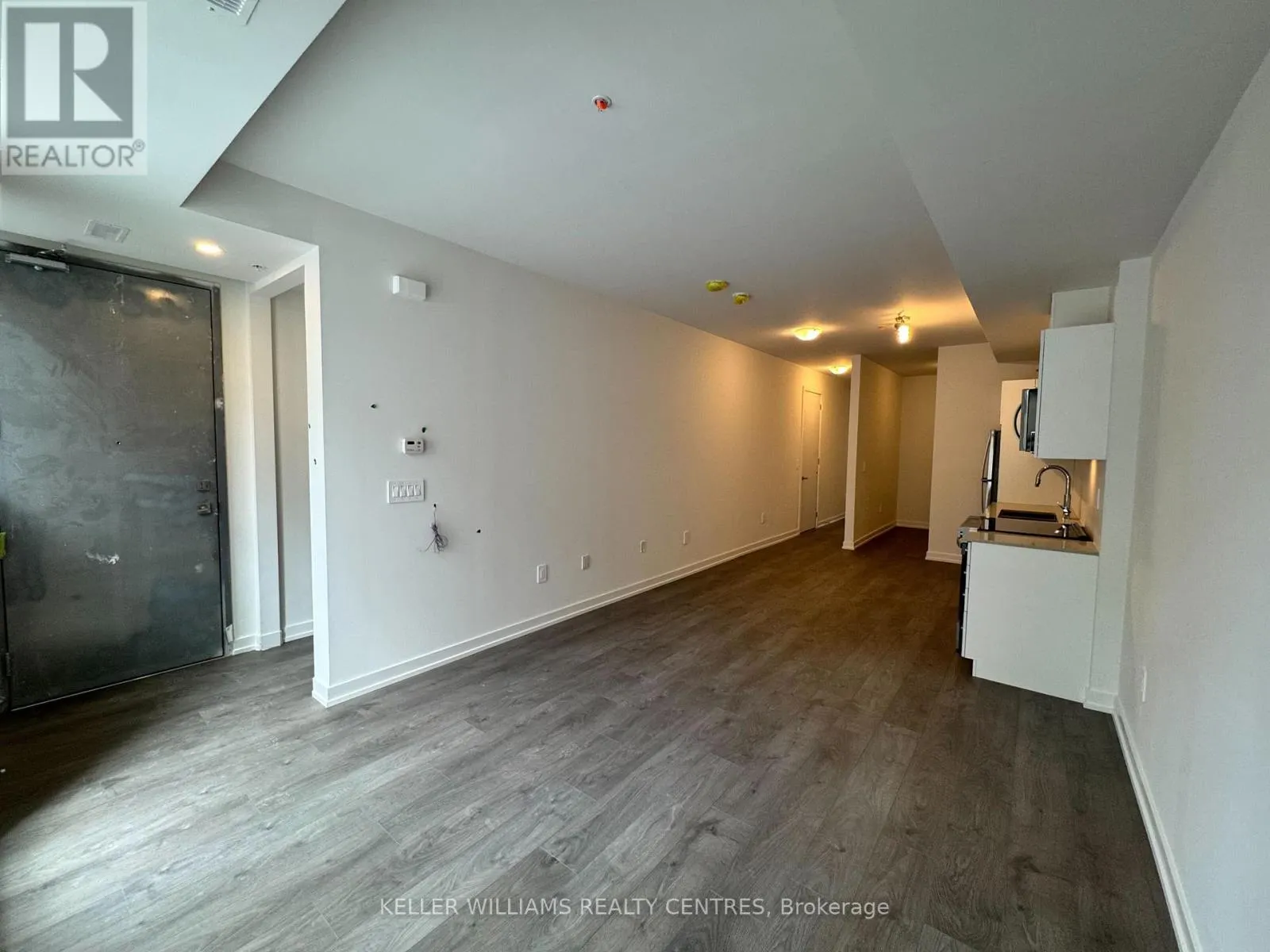 216 - 1680 VICTORIA PARK AVENUE