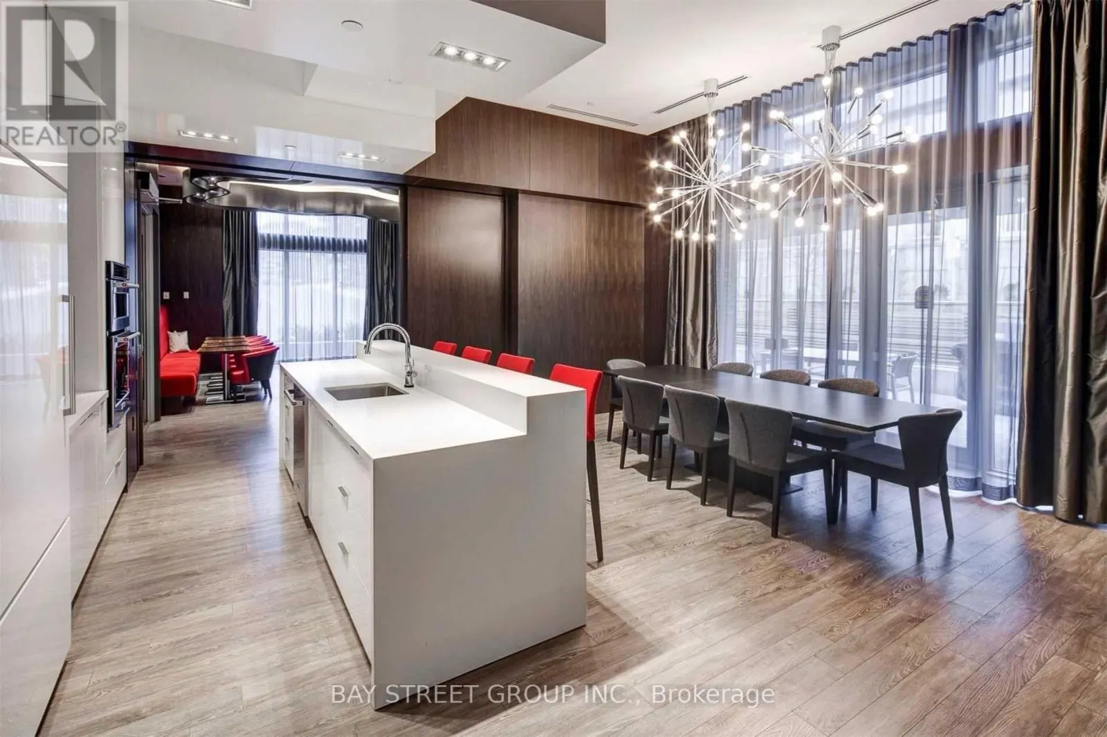 310 - 88 SHEPPARD AVENUE E