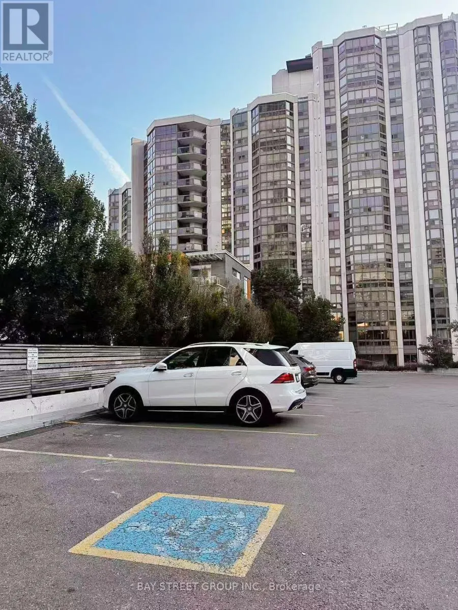 310 - 88 SHEPPARD AVENUE E