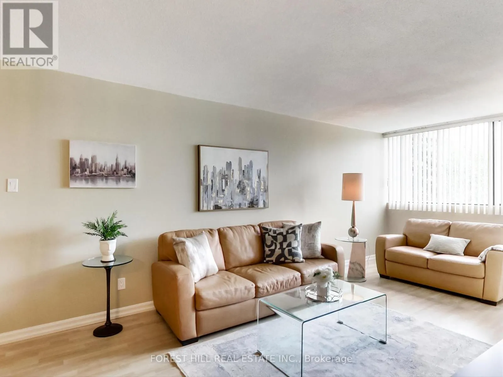 305 - 133 TORRESDALE AVENUE