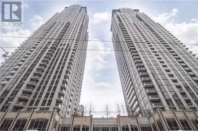 1511 - 763 BAY STREET