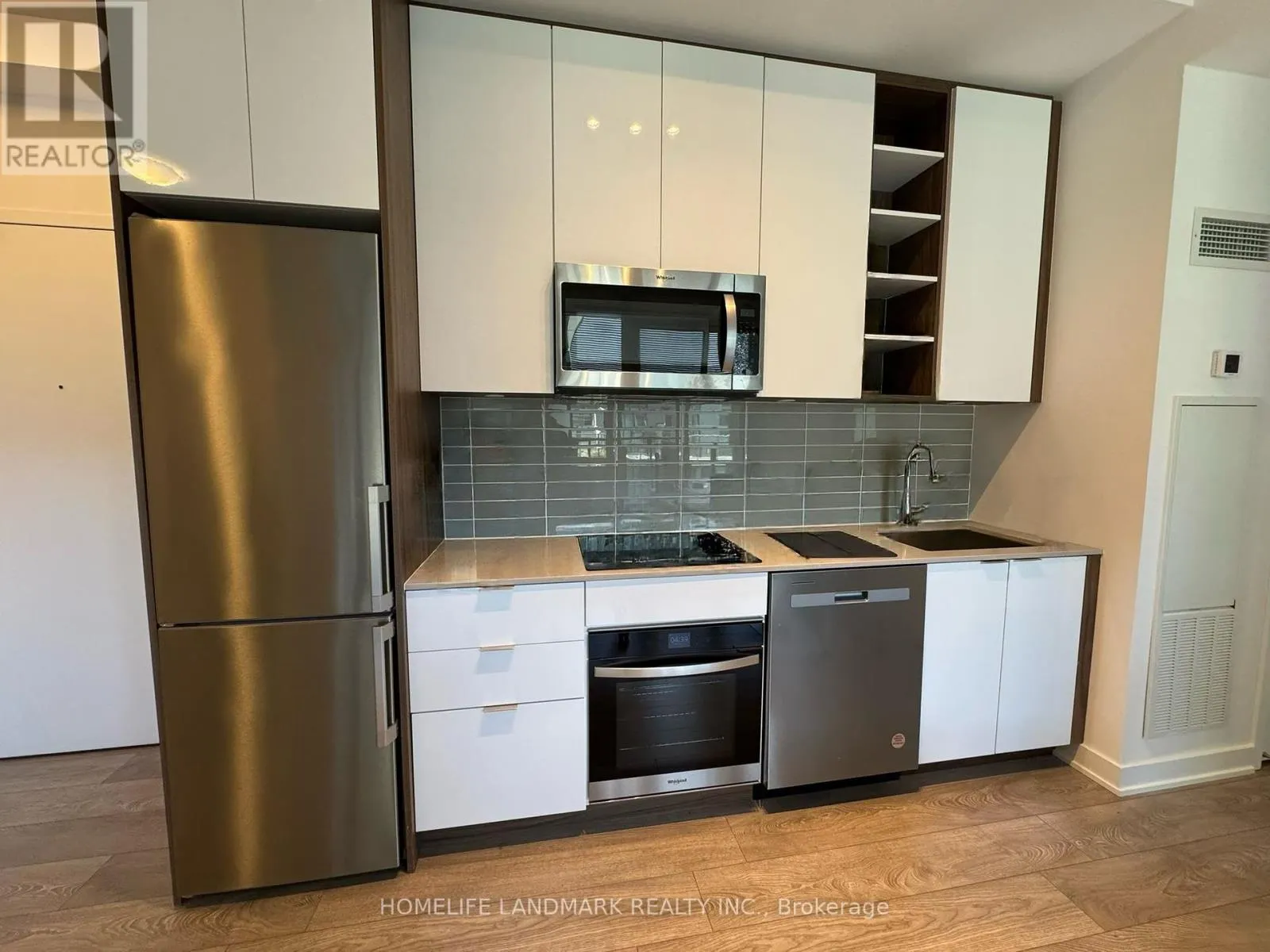 LPH12 - 543 RICHMOND STREET W