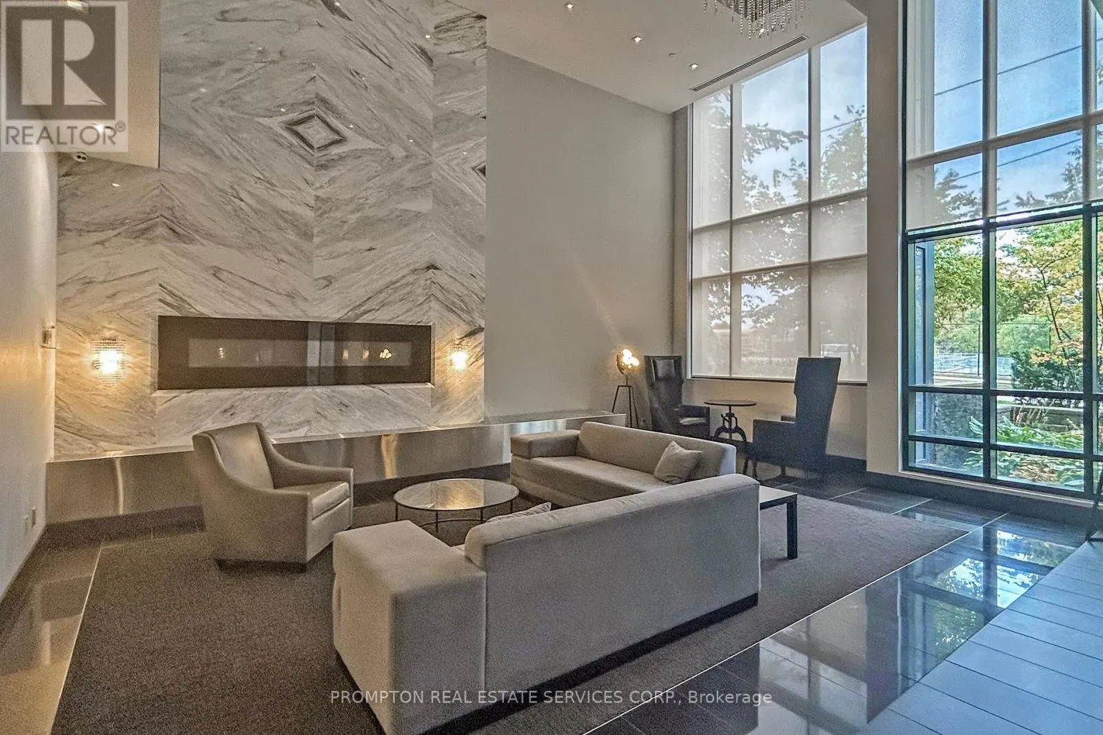 PH703 - 399 SPRING GARDEN AVENUE