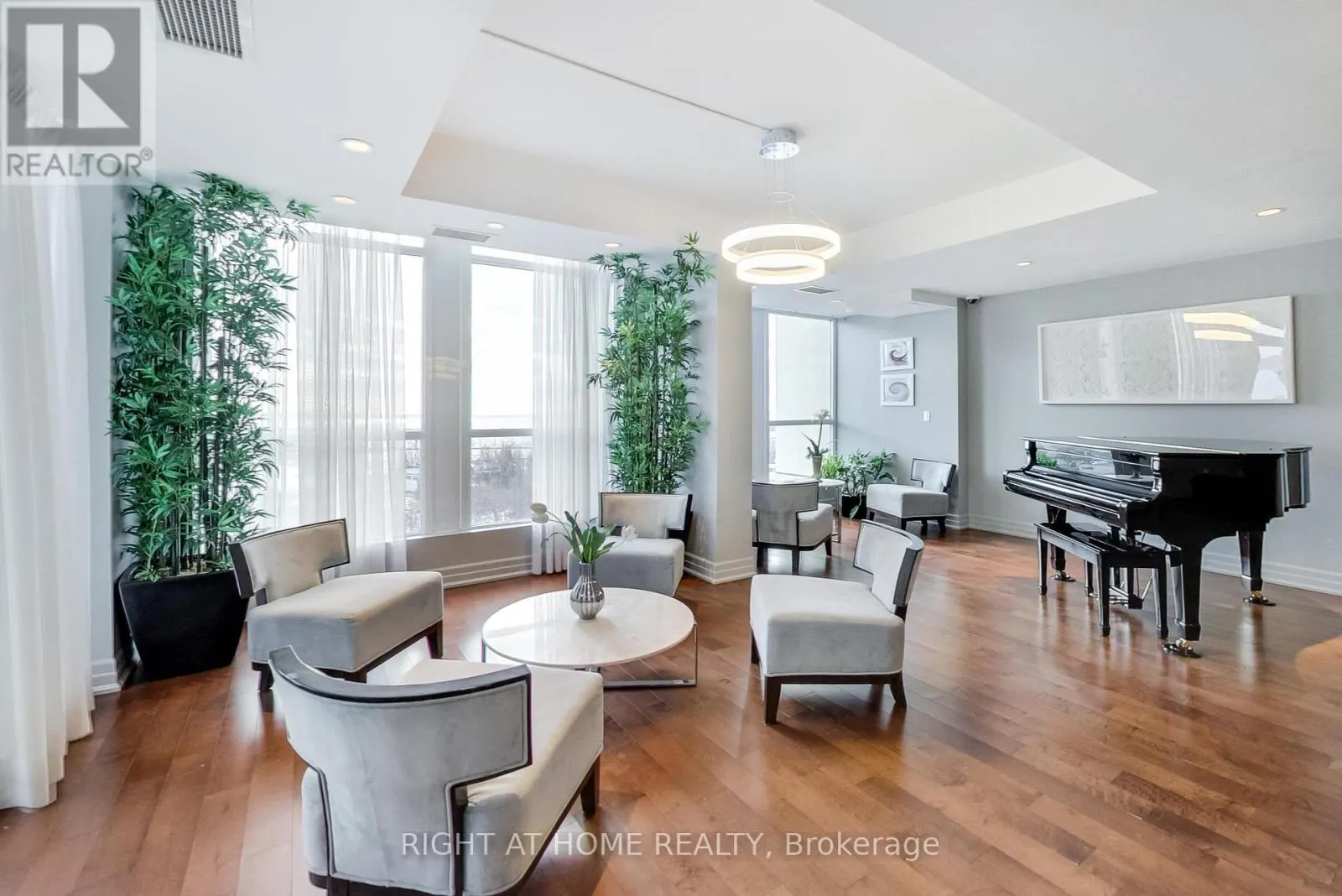 518 - 628 FLEET STREET